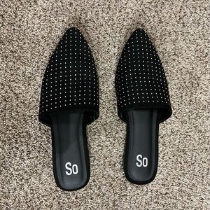 SO Black Pointed Toe Studded Mules